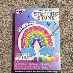 Paint Your Own Stepping Stone Kit - unopened box!